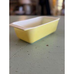 Vintage 1960s Yellow Pyrex 913 Loaf Pan White Interior Ovenware Glass